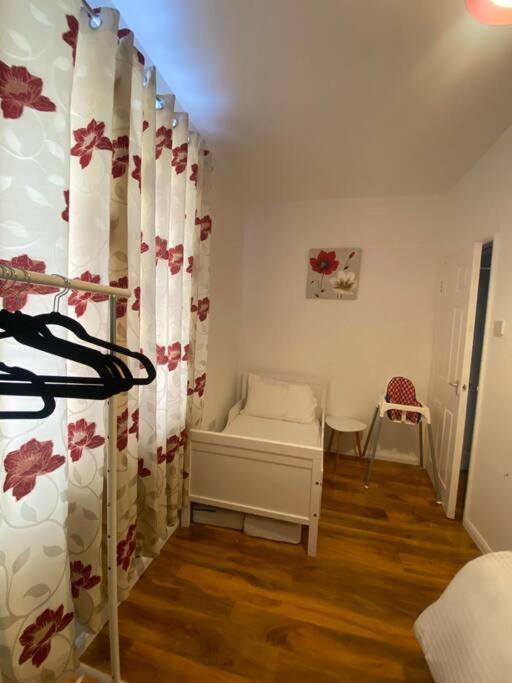5 Bedroom House Near Cardiff City. Ngoại thất bức ảnh