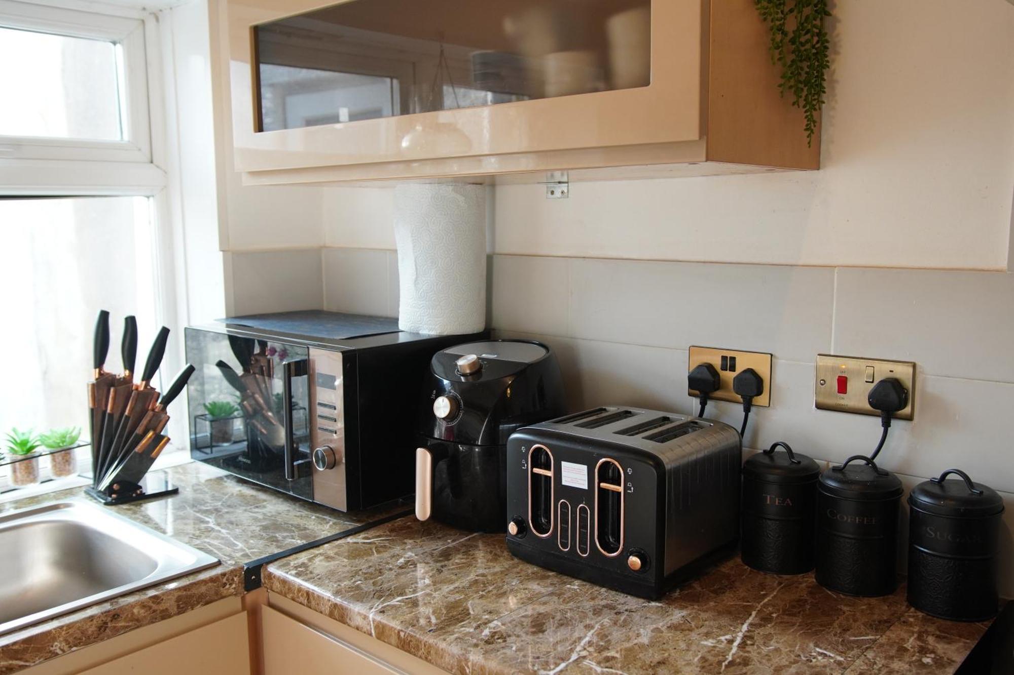 5 Bedroom House Near Cardiff City. Ngoại thất bức ảnh