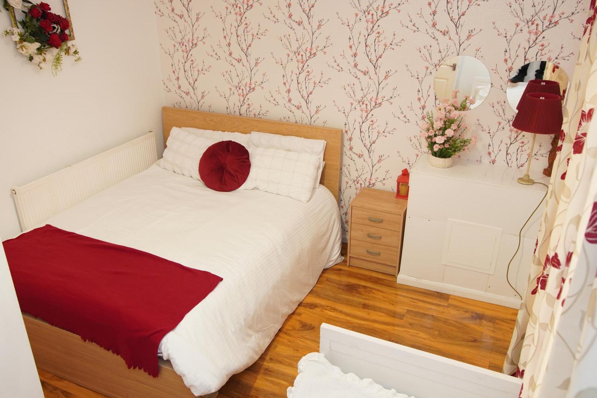 5 Bedroom House Near Cardiff City. Ngoại thất bức ảnh